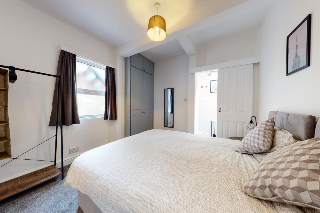 No10 Seaside Apartment - Ground Floor Apartment سكرابورو المظهر الخارجي الصورة